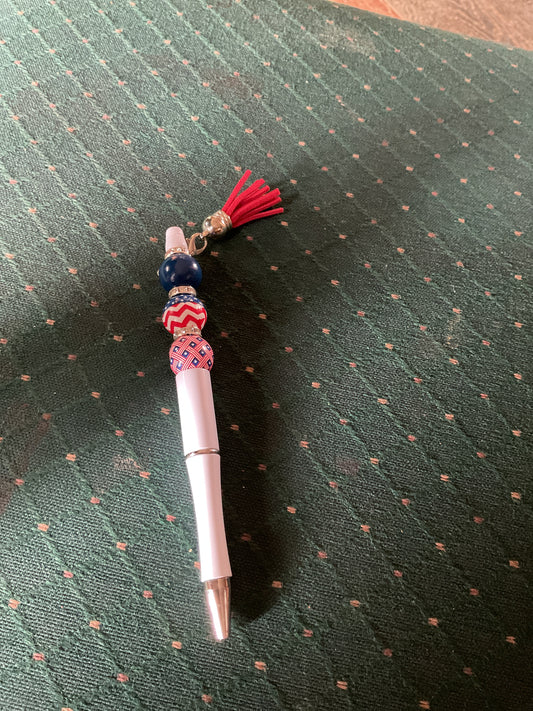 White 4th July pen